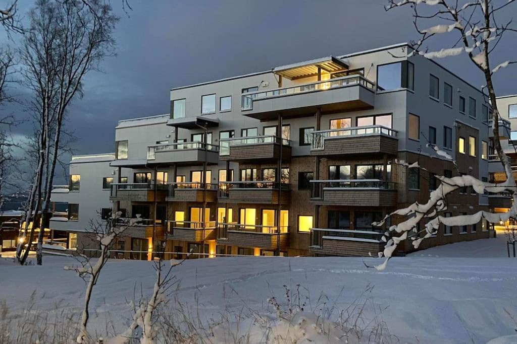 Ny Leilighet I Nytt Bygg I Naturskjonne Omgivelser! Tromsø Buitenkant foto